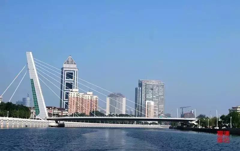 中國(guó)最新十大港口排名，乘風(fēng)破浪，領(lǐng)航新時(shí)代！