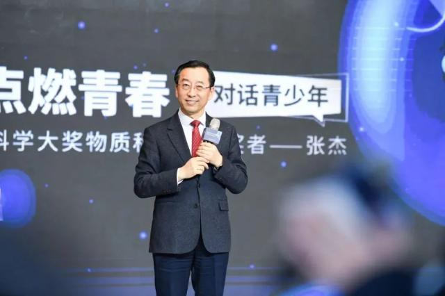 什么網(wǎng)站可以看最新上映的電影,什么網(wǎng)站可以看最新上映的電影？帶你領(lǐng)略科技前沿的影視盛宴！